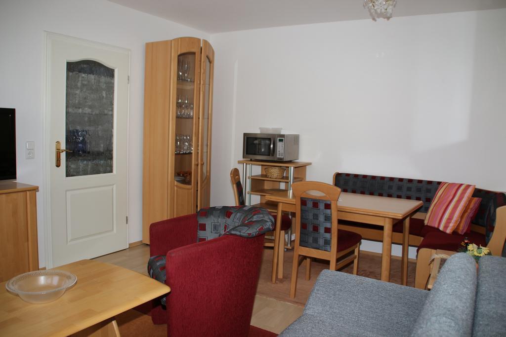 2 Zimmer Kursuite Bad Fuessing Εξωτερικό φωτογραφία